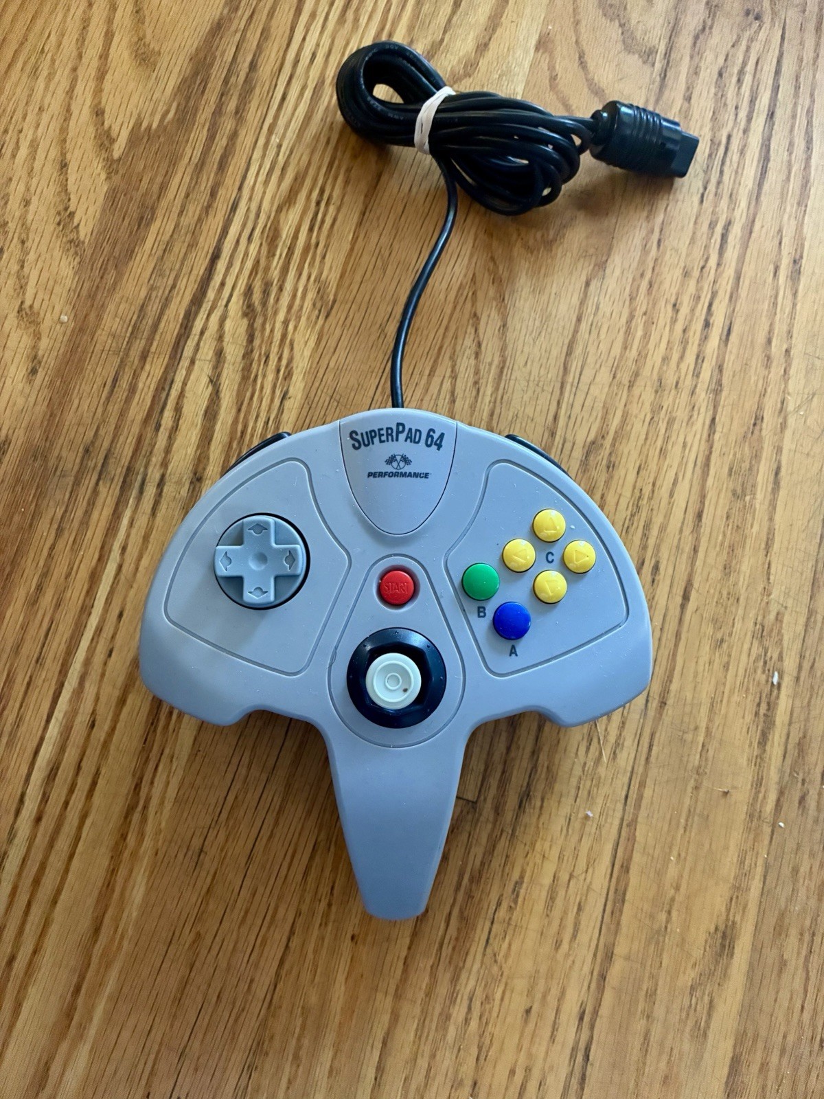 Nintendo 64 N64 Console + 3 Controllers + 7 Games + Power & AV Cables Bundle