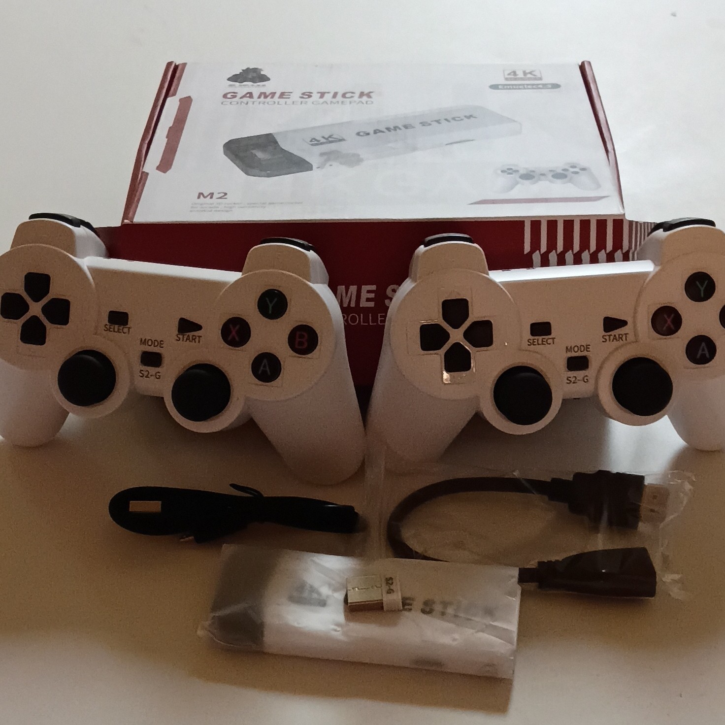 SUKAMA M2 Microconsole Game Stick 4K 64GB HDMI/USB Wi-Fi w/ 2 Controllers