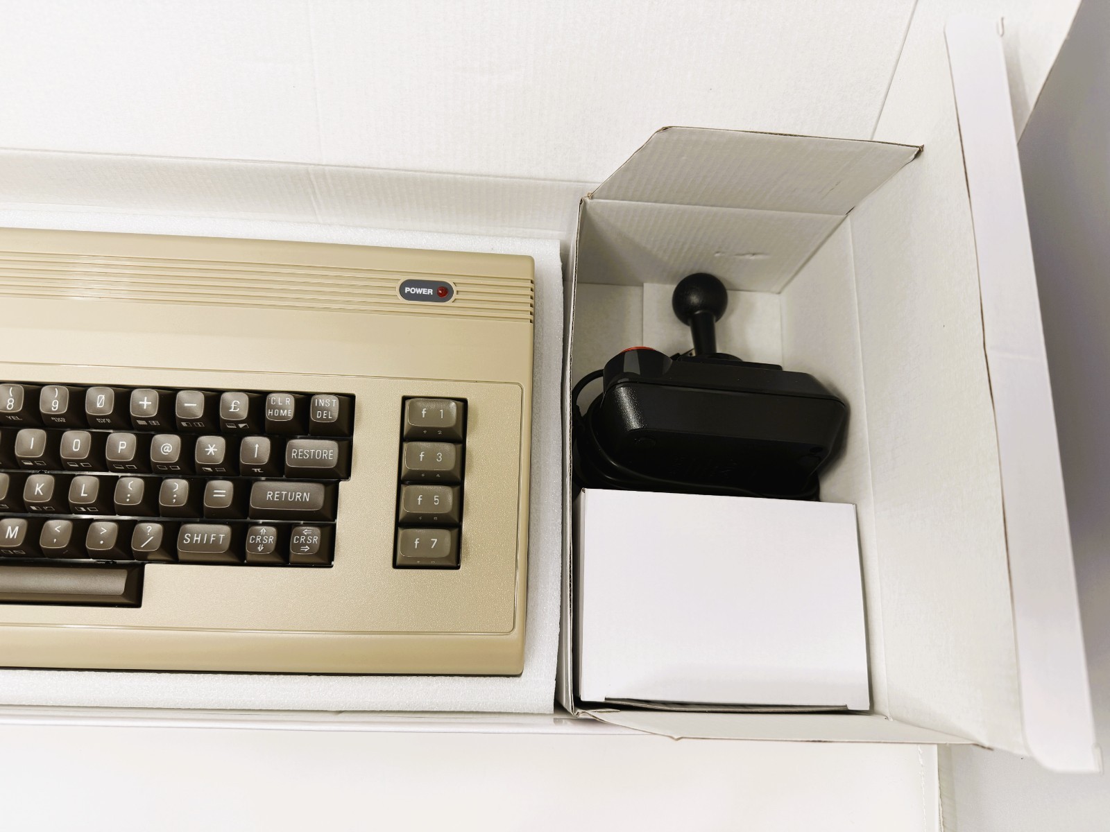 THE C64 Full Size Retro MicroComputer Console Working Keyboard Commodore 64