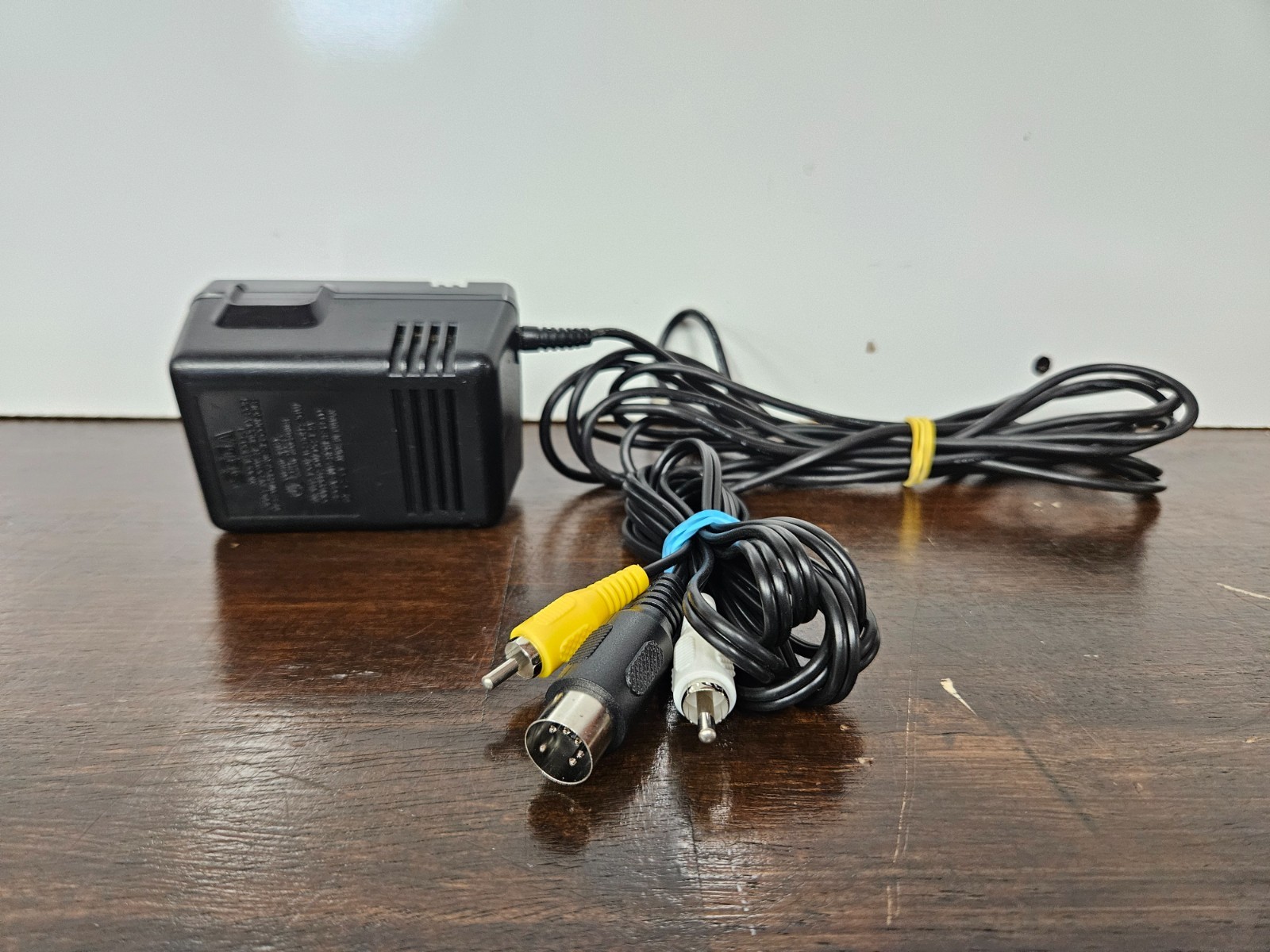 Sega Genesis Model 1 1601 Console Bundle