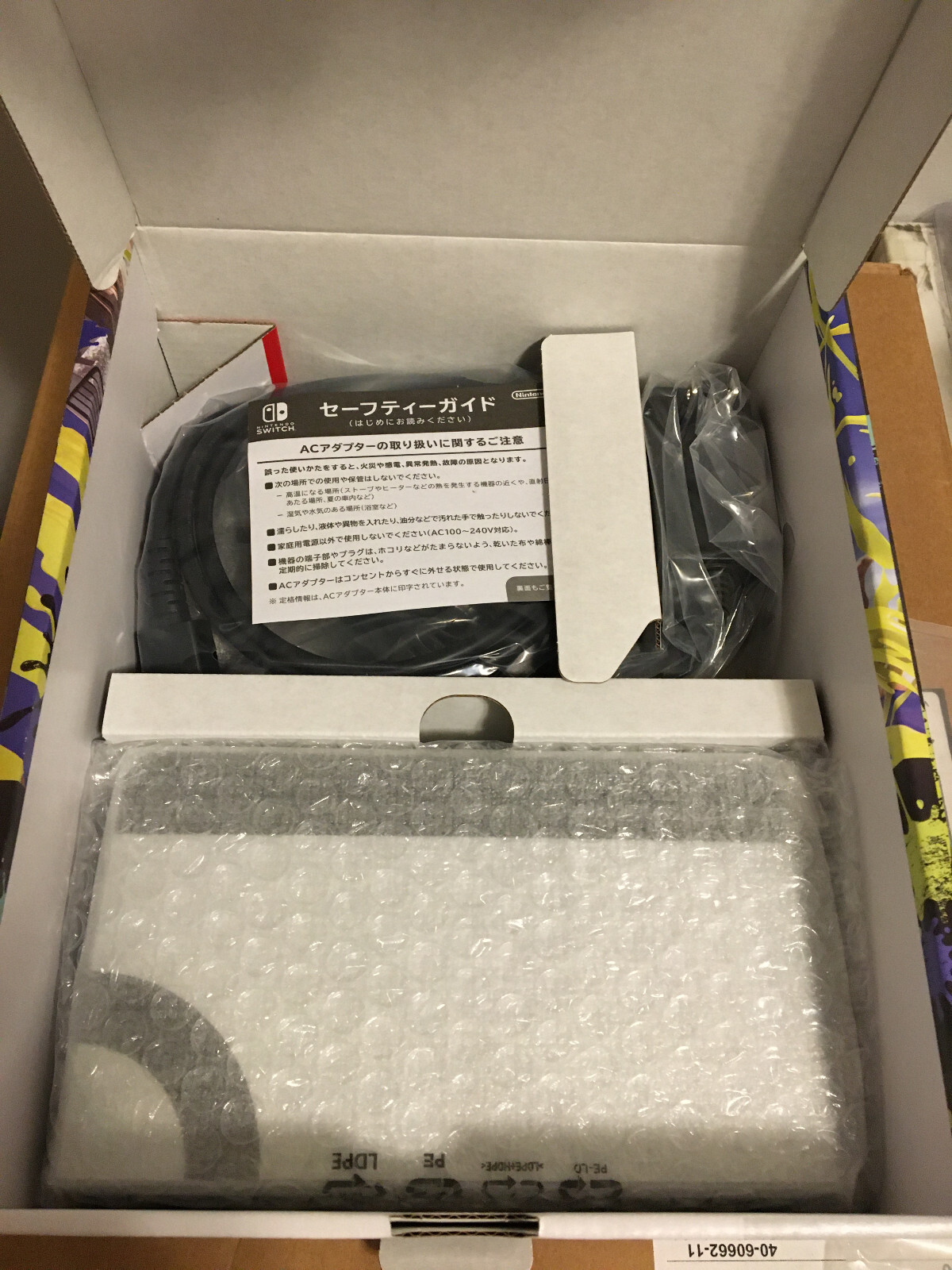 Nintendo Switch OLED Splatoon 3 Edition – Japan Version.Region Free