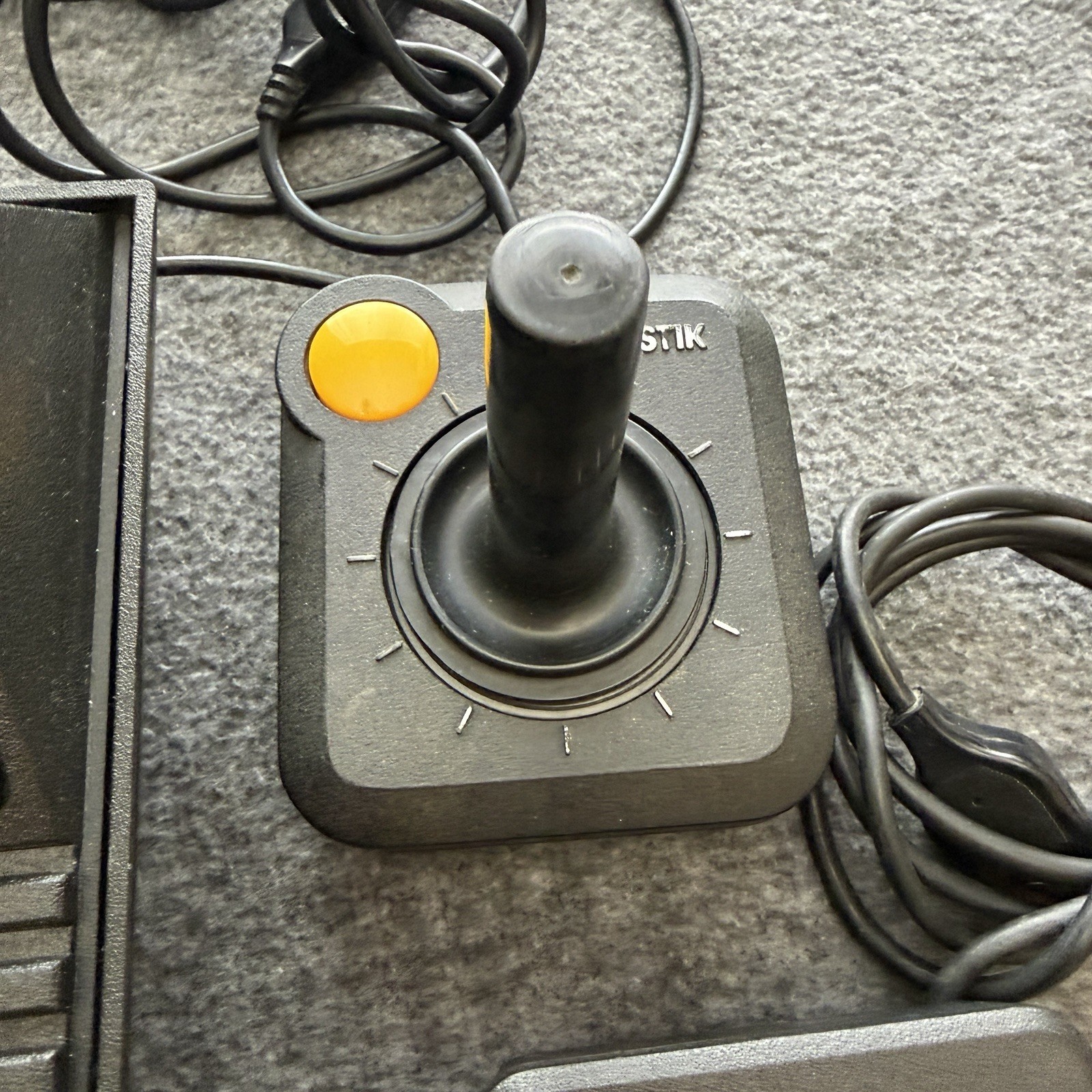 Atari 2600 Console Bundle w/ Controllers & 6 Games Tested Working