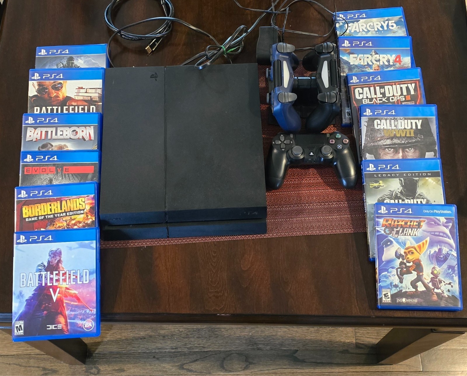 PS4 Bundle (500 GB): Console + 3 Controllers & Charger + 12 Games