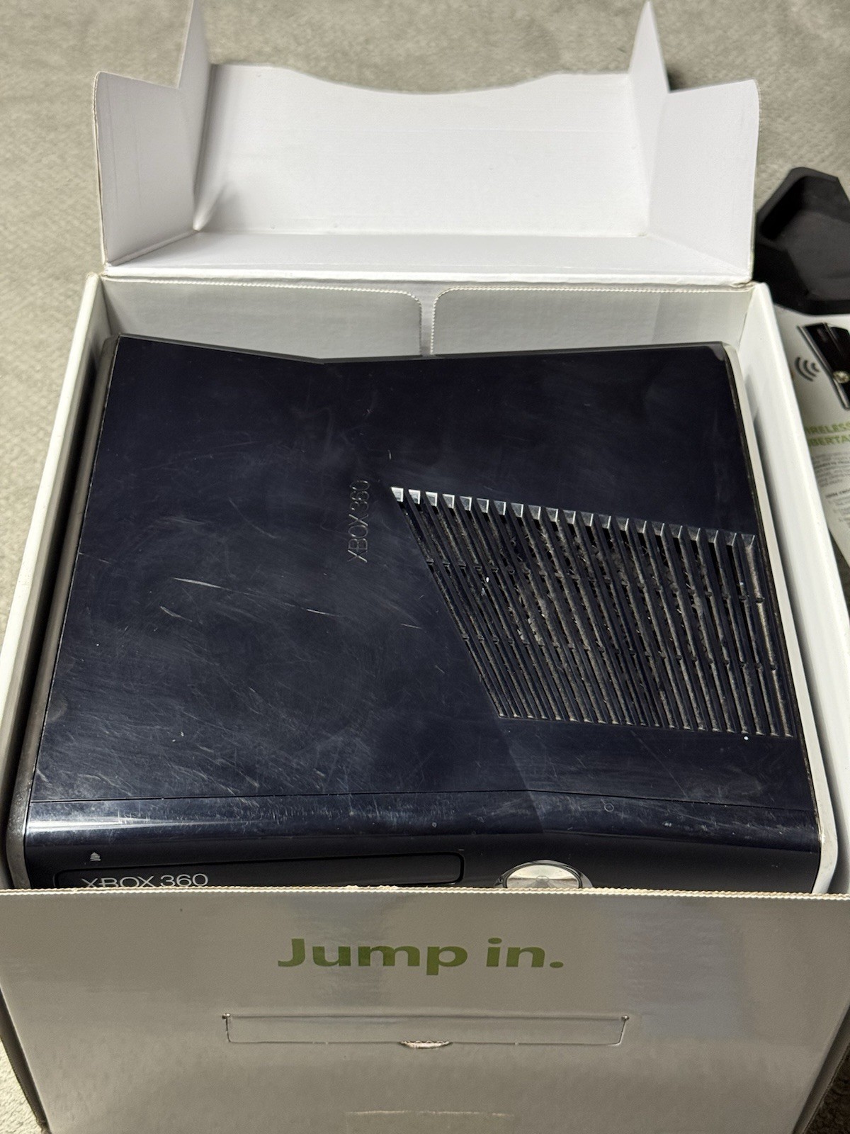 Microsoft Xbox 360S 1439 Video Game Console & Cords Only BLACK – Fair -See photo