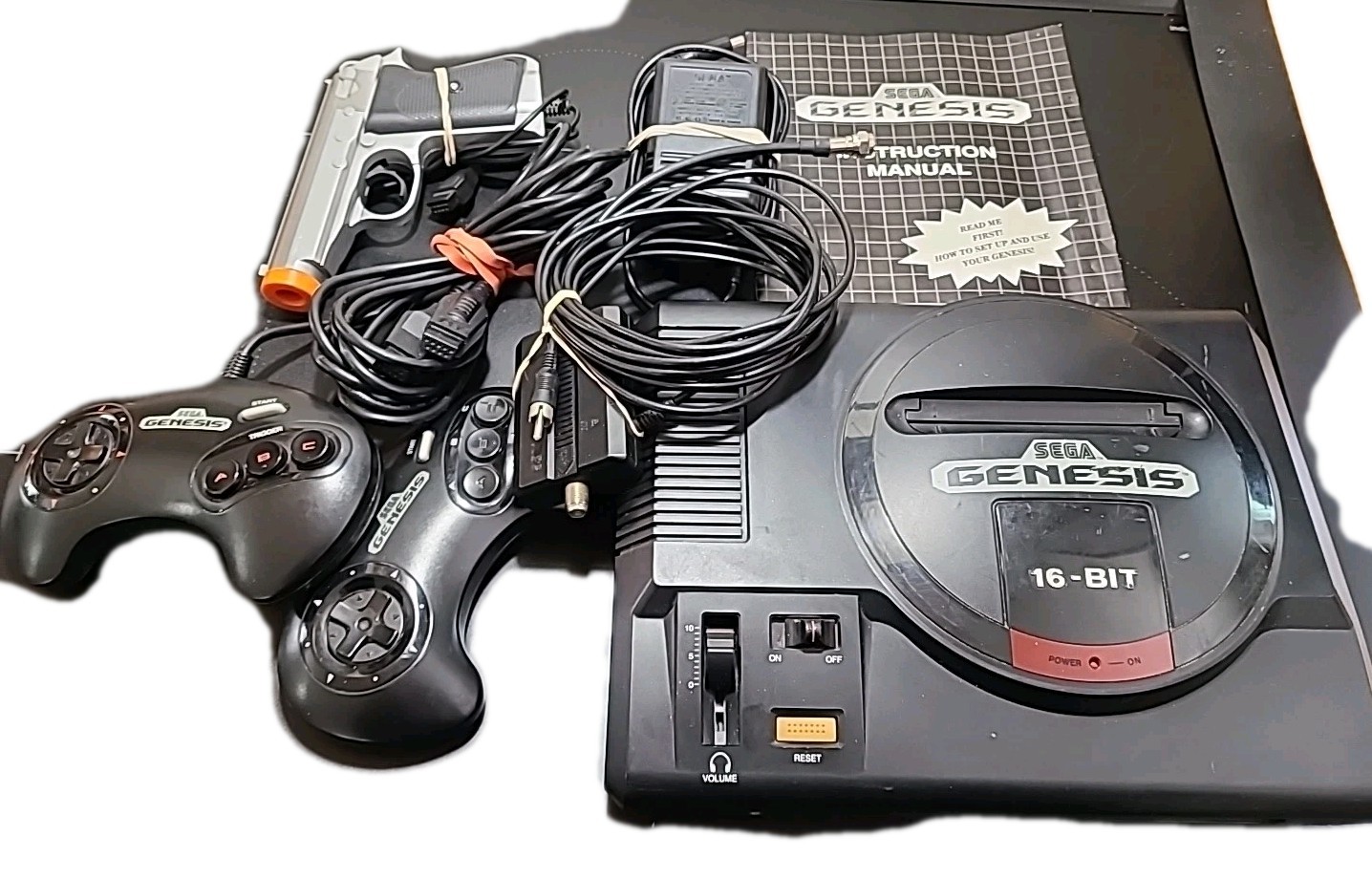 Sega Genesis Console 1601 & Controller 1650 16 Bit w/ Power Supply Tested Works