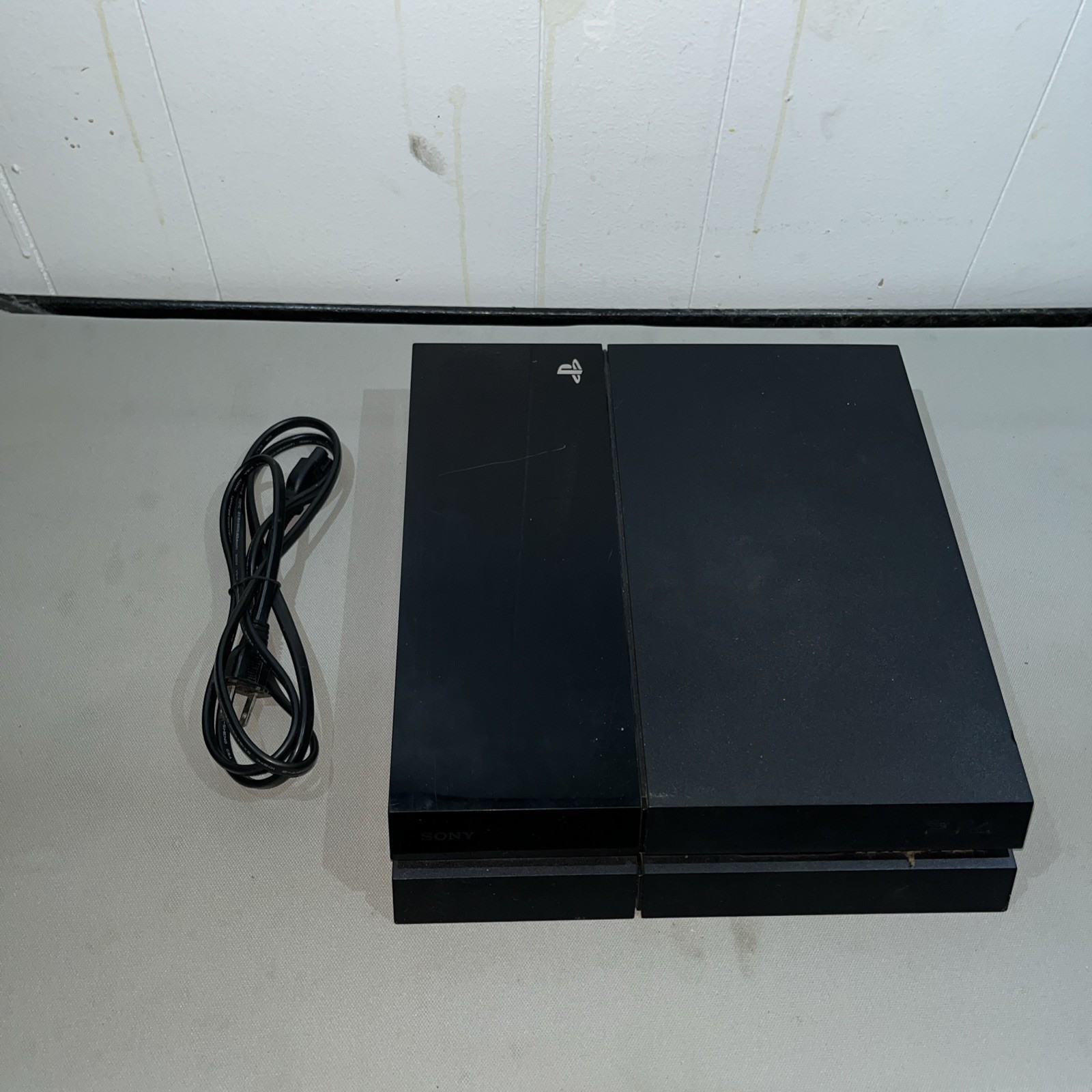 Sony Playstation 4 CUH-2115B PARTS OR REPAIR NOT WORKING READ DESCRIPTION