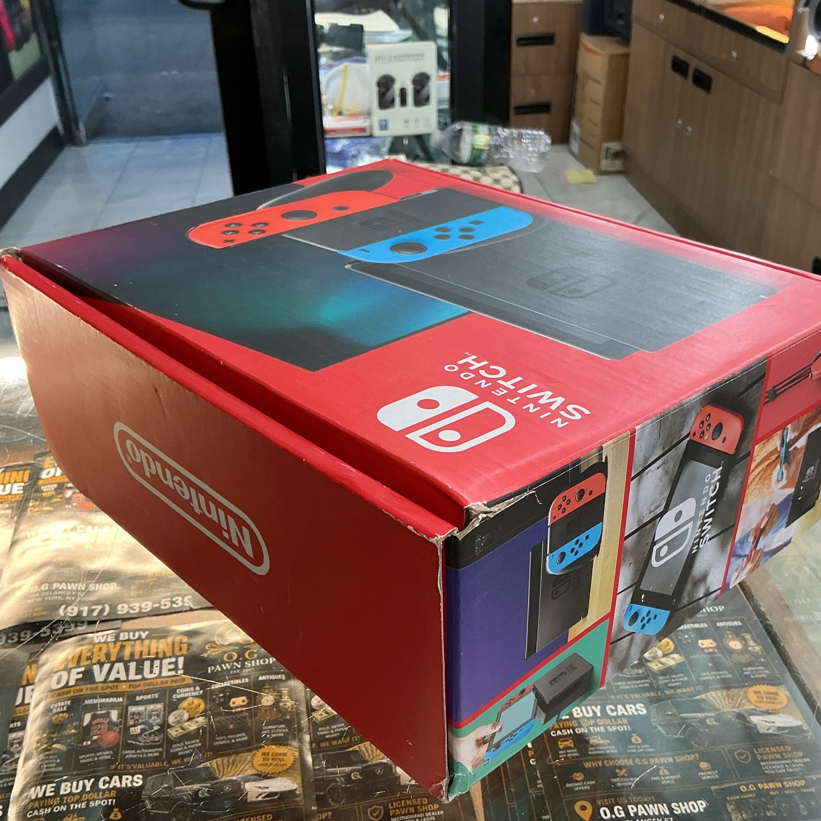 Nintendo Switch Console 32GB Motion Control Neon Red/Blue Joy-Con Dock