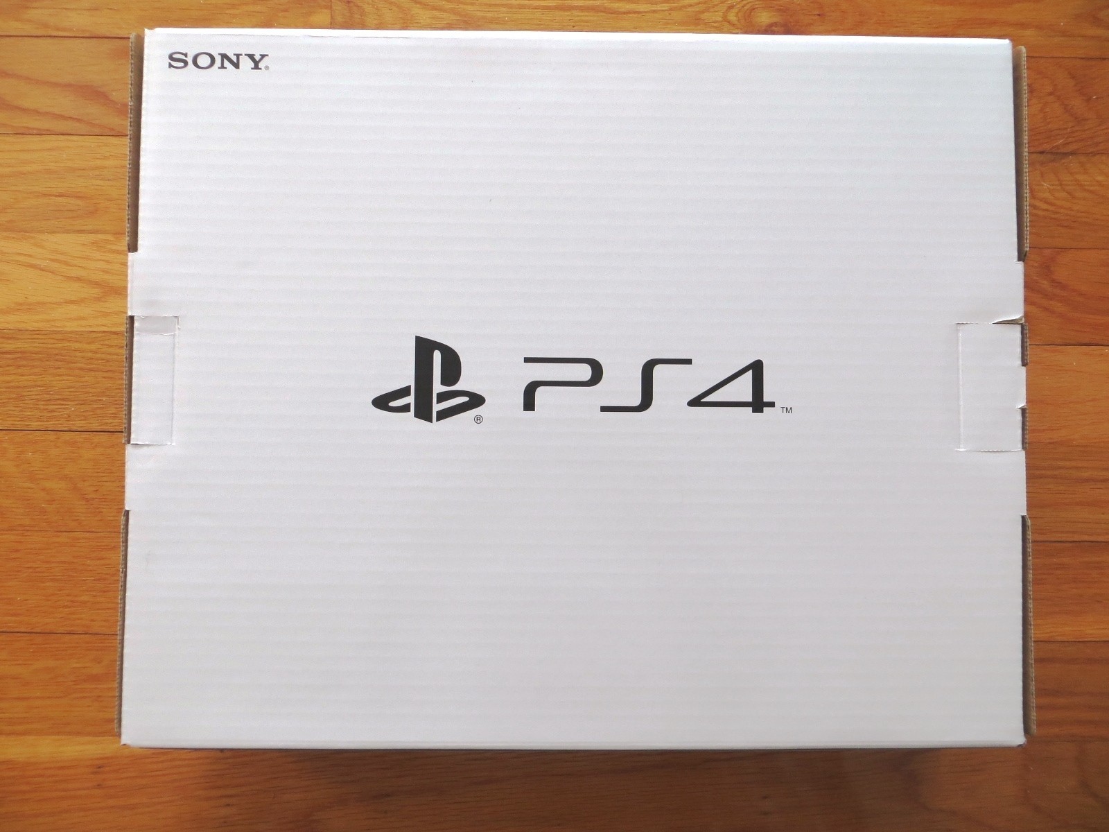 Playstation 4 Slim Console, 1TB, CUH-2115B, One Owner, w/box, original packaging