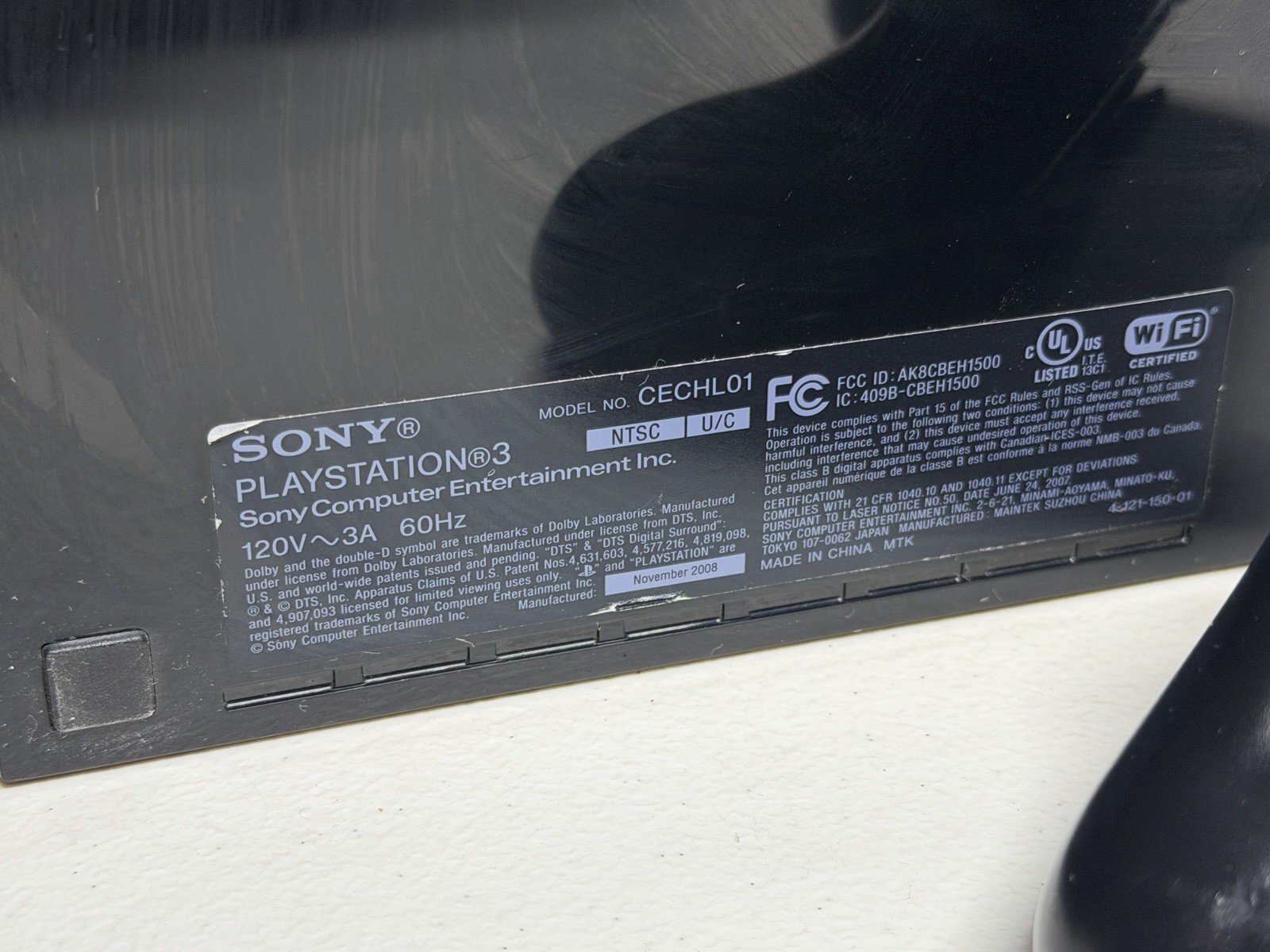 PlayStation 3 80GB Console with 2 Controllers NOT BACKWARDS COMPATIBLE CECHL01