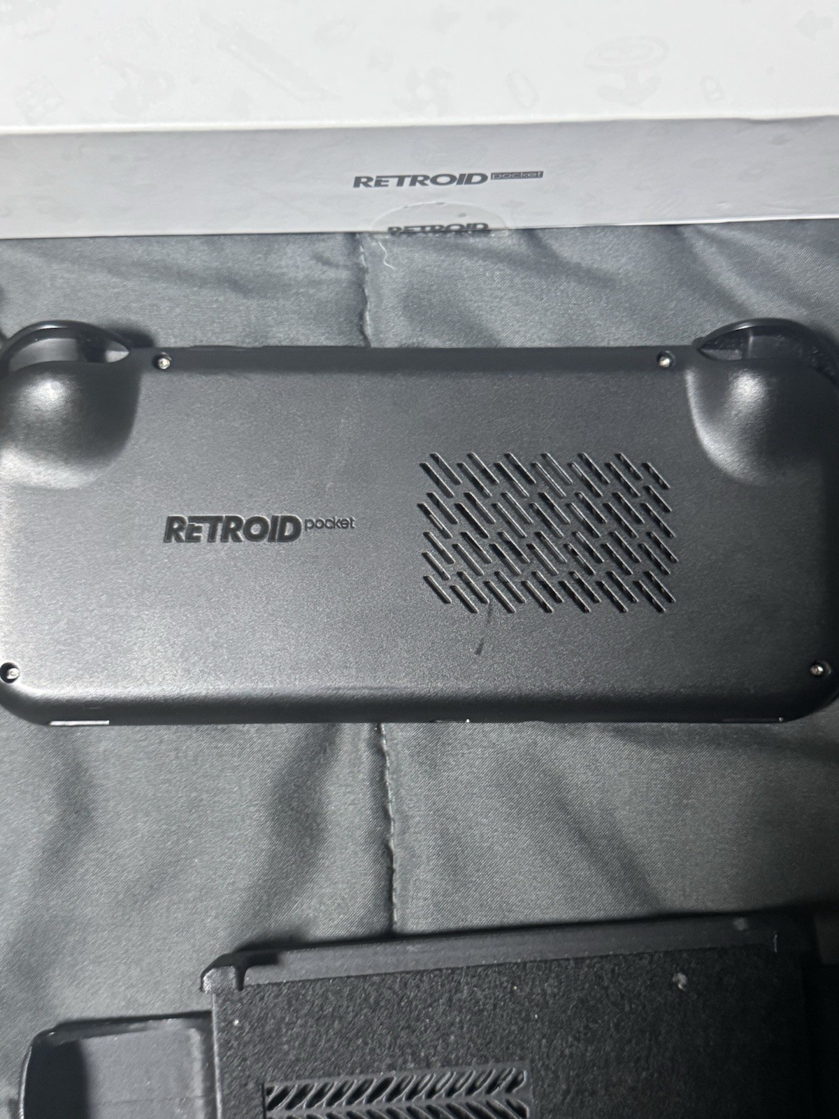 Retroid Pocket 4 Pro System Black Bundle w/ Box, Grip Case & Glass Protector