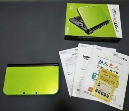 Nintendo 3DS LL Lime Black Console Display Item