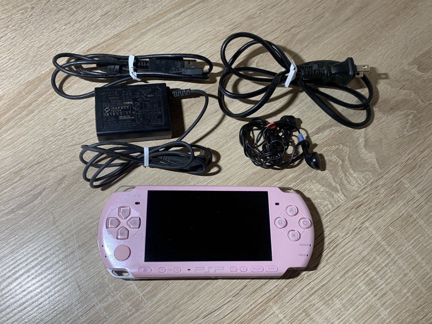 1437 Sony PlayStation PSP 3000 Blossom Pink Good TESTED
