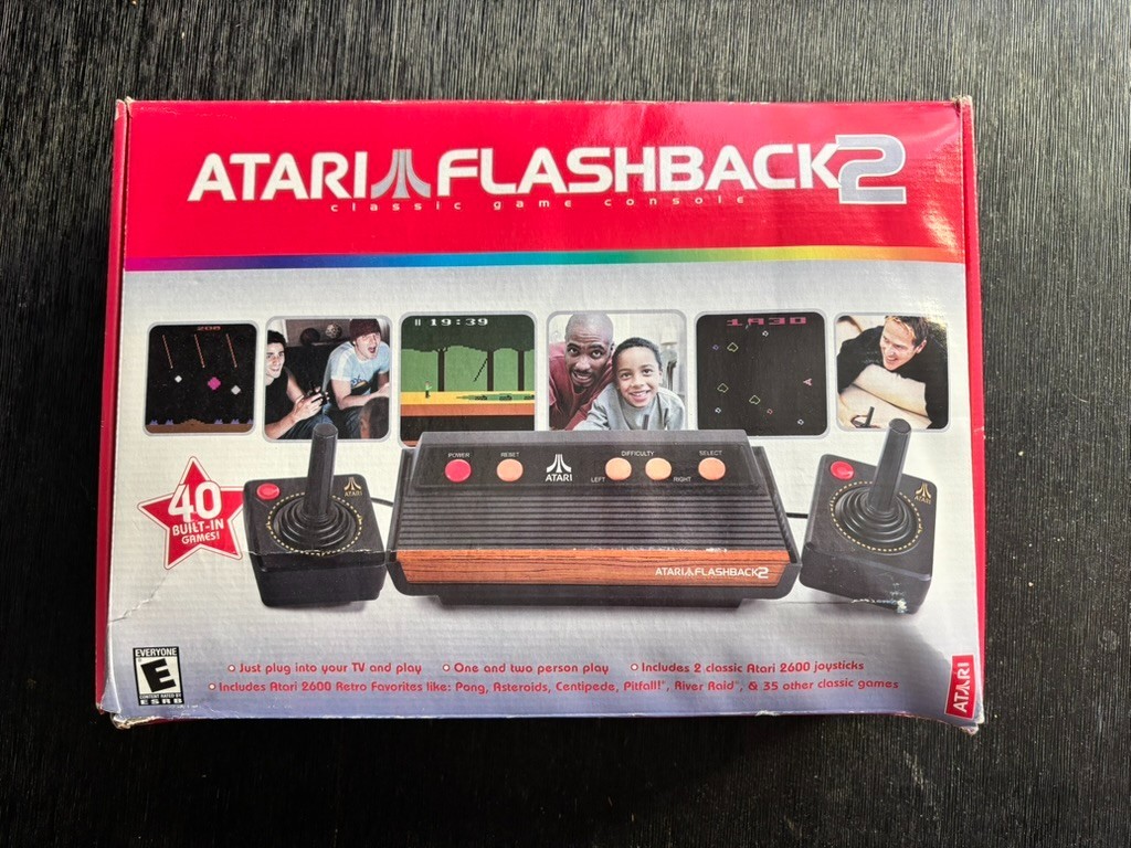 Atari Flashback 2 Classic Game Console Complete In Box CIB 40 Games