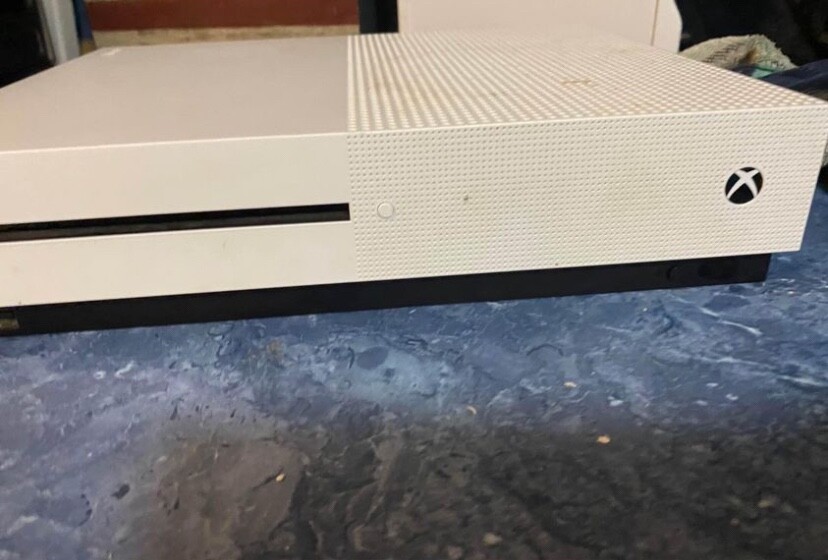 Xbox One S 1TB Console – White (XBS1TB)