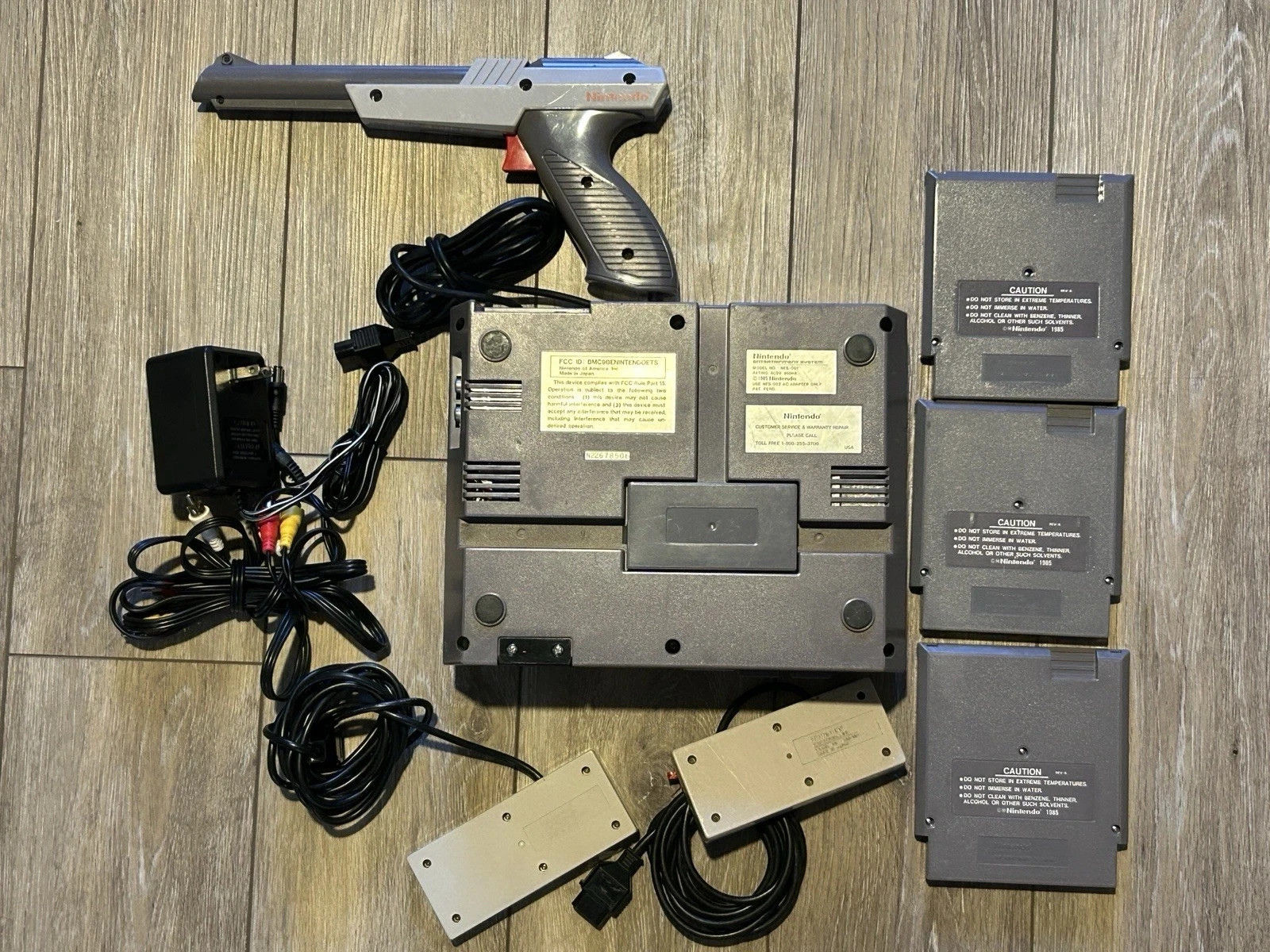 NES Nintendo System Original Console w Super Mario 1 2 3 Duck Hunt Game NEW PIN