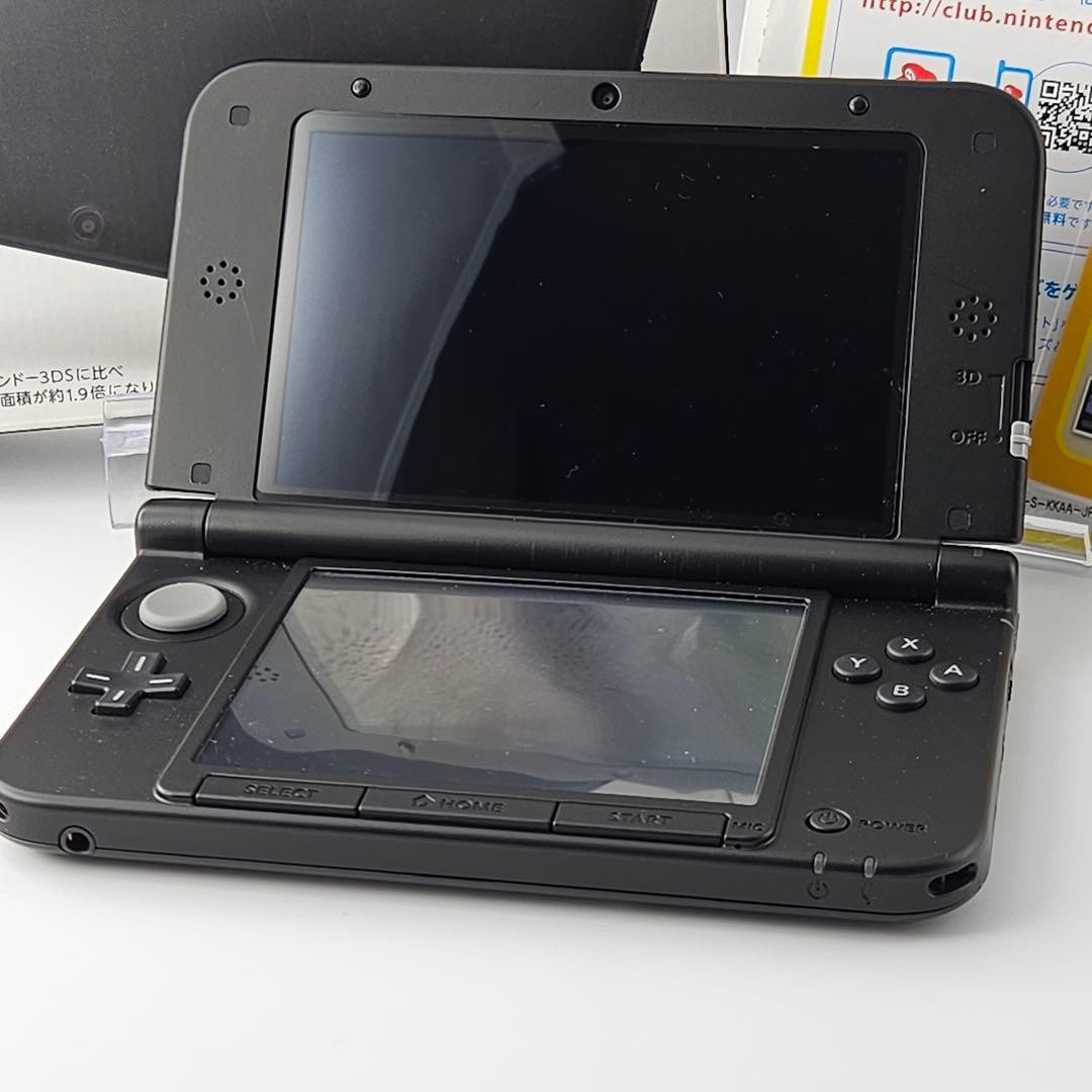 Nintendo 3DS LL Black complete includes SD card AR card unopened