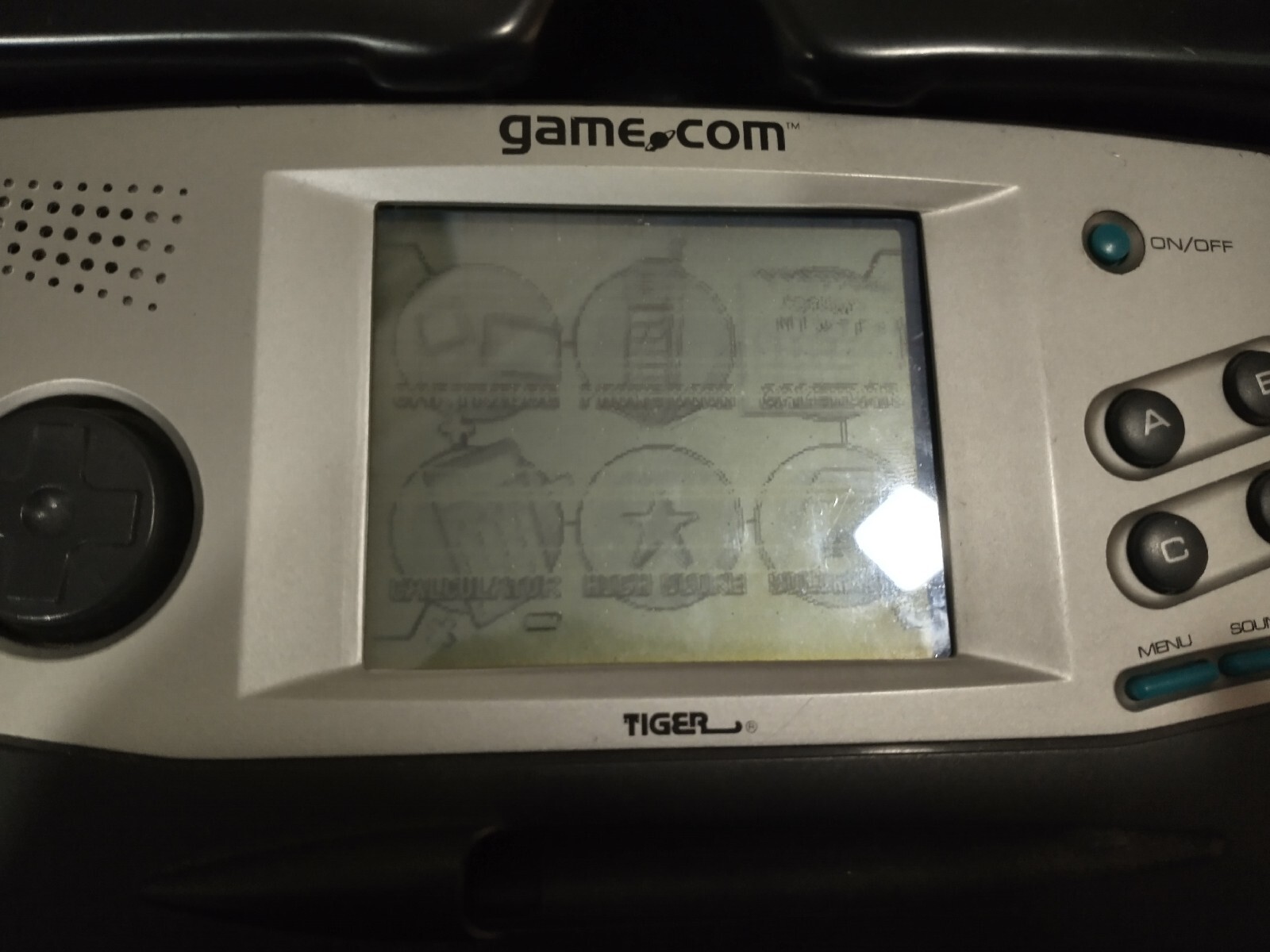 Tiger Game.Com – No Stylus + 2 Games – Jurassic Park + Lights Out – PARTS ONLY !