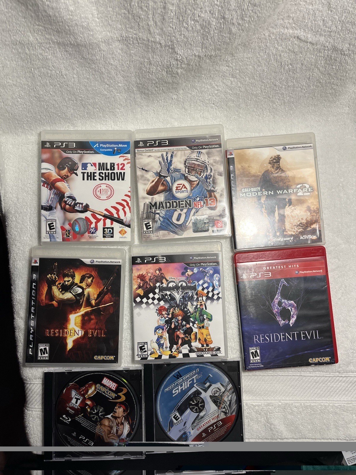 Sony PS3 Slim bundle, CONTROLLERS HAVE ISSUES, 8 Games, PLZ READ DESCRIPTION