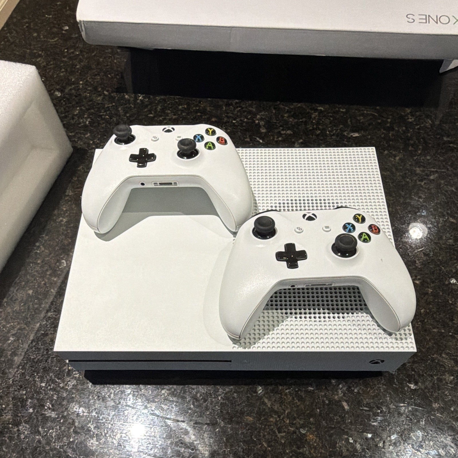 Microsoft Xbox One S 1TB White Console 4K UHD Blu-Ray w/ 2 Controllers