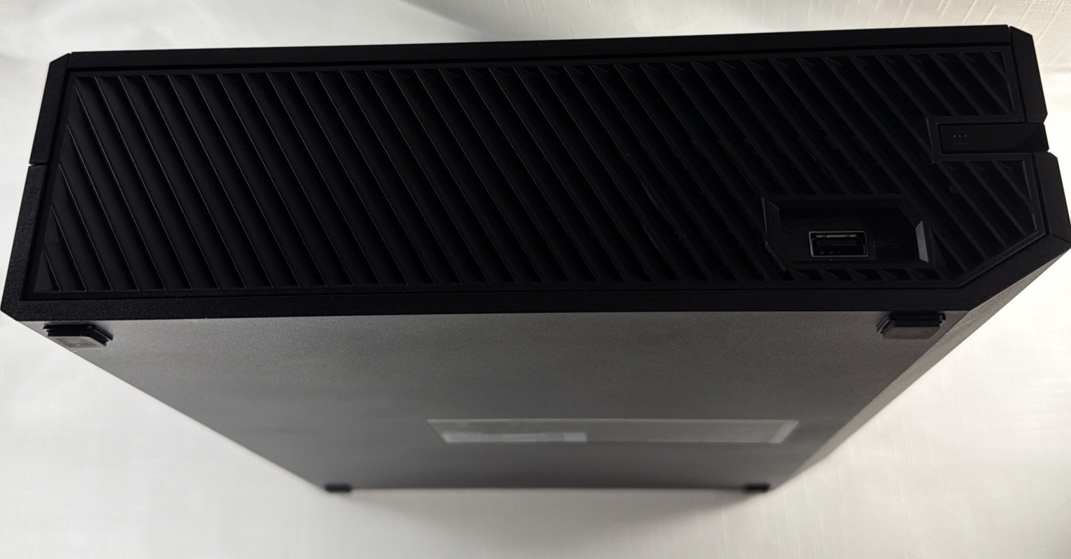 Microsoft Xbox One 1540 500GB Console System W/ 2 Controller & Wires – Tested