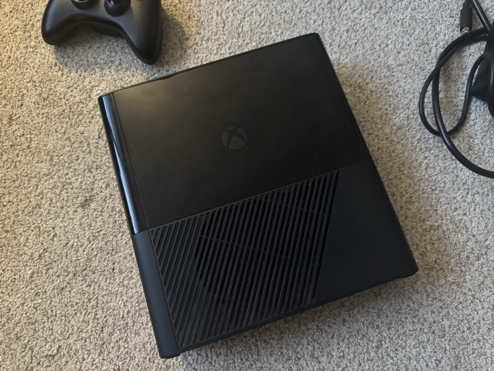 Microsoft Xbox 360 E 320GB Console Bundle OEM + Wired Controller TESTED-WORKING