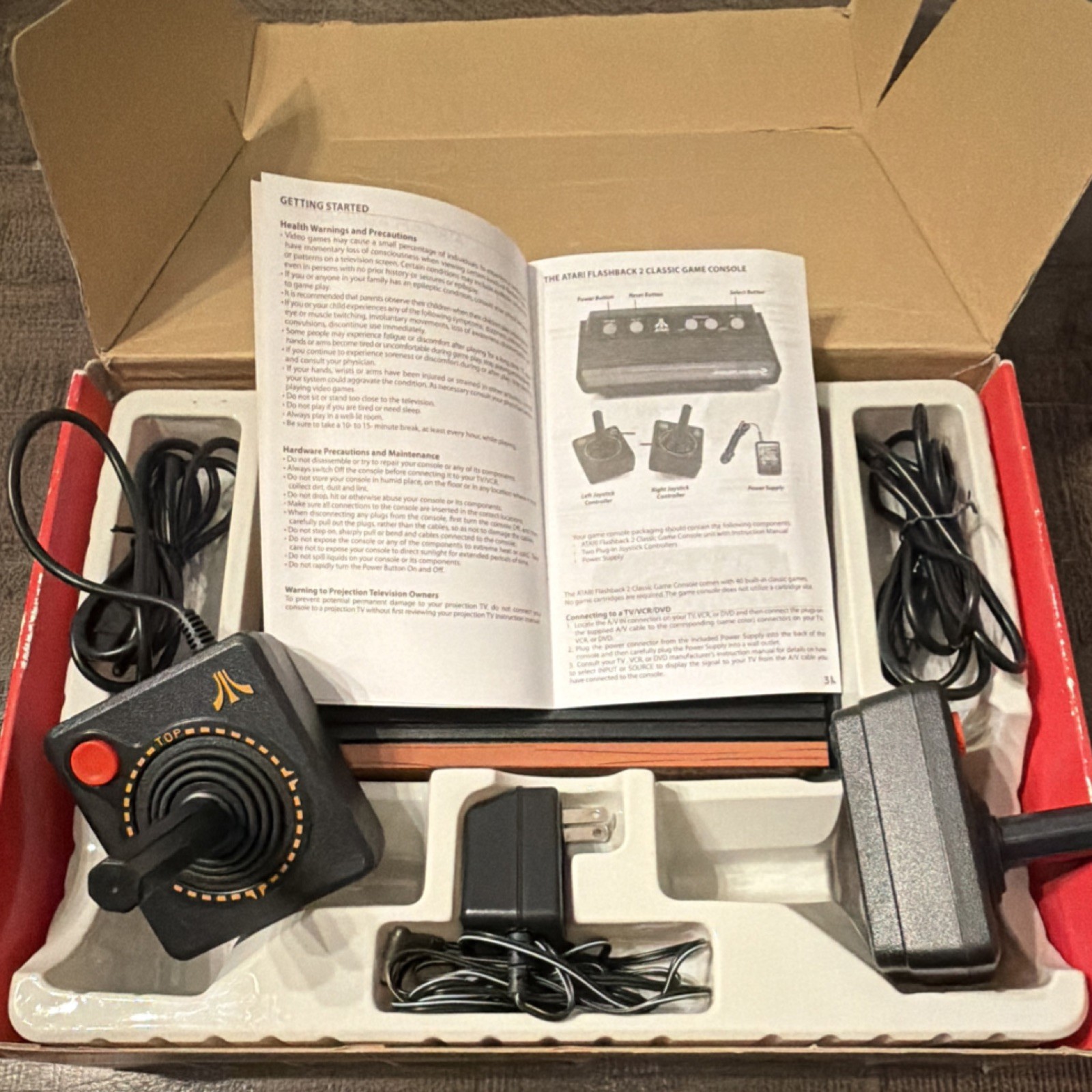 Atari Flashback 2 Classic Game Console 40 Built-In Games 2 Joysticks Box Manual