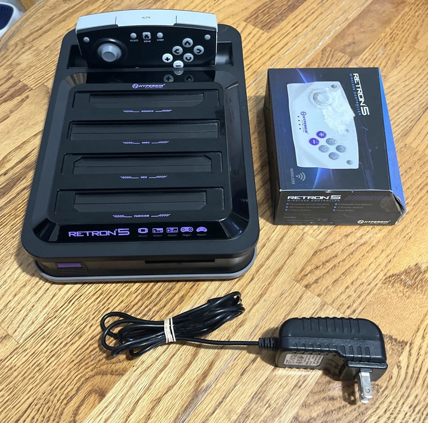 Hyperkin Retron 5 Multi Console – Plays Famicom NES SNES Genesis & GBA! – Tested