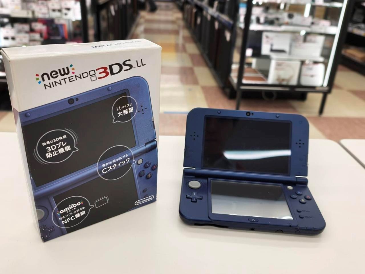 New Nintendo 3DS XL (LL) RED-001 Metallic Blue Console A2263