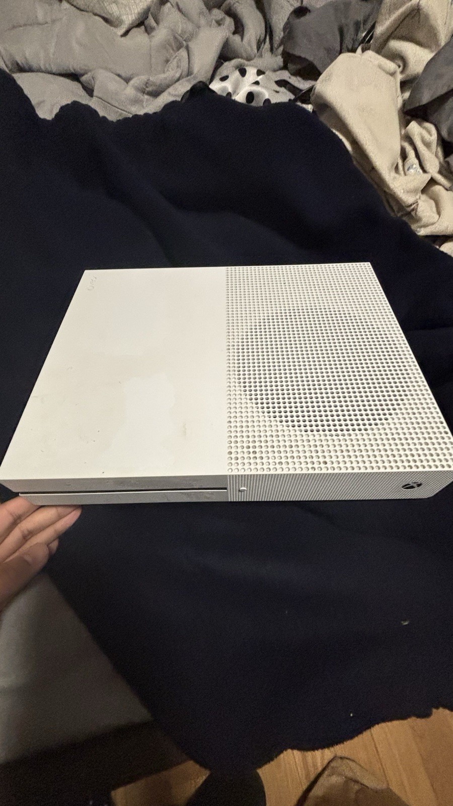 Microsoft Xbox One S White Home Console Blu-Ray HDMI USB 1 terabyte ￼