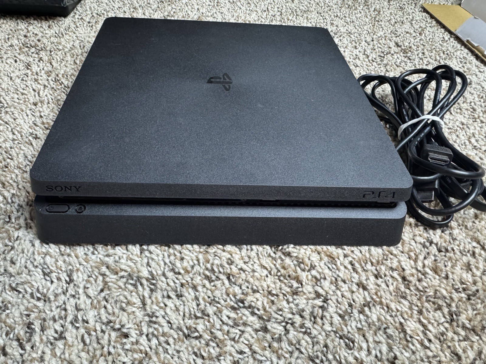 Sony PlayStation 4 PS4 Slim 1TB Console (CUH-2115B) w/ Cables Tested