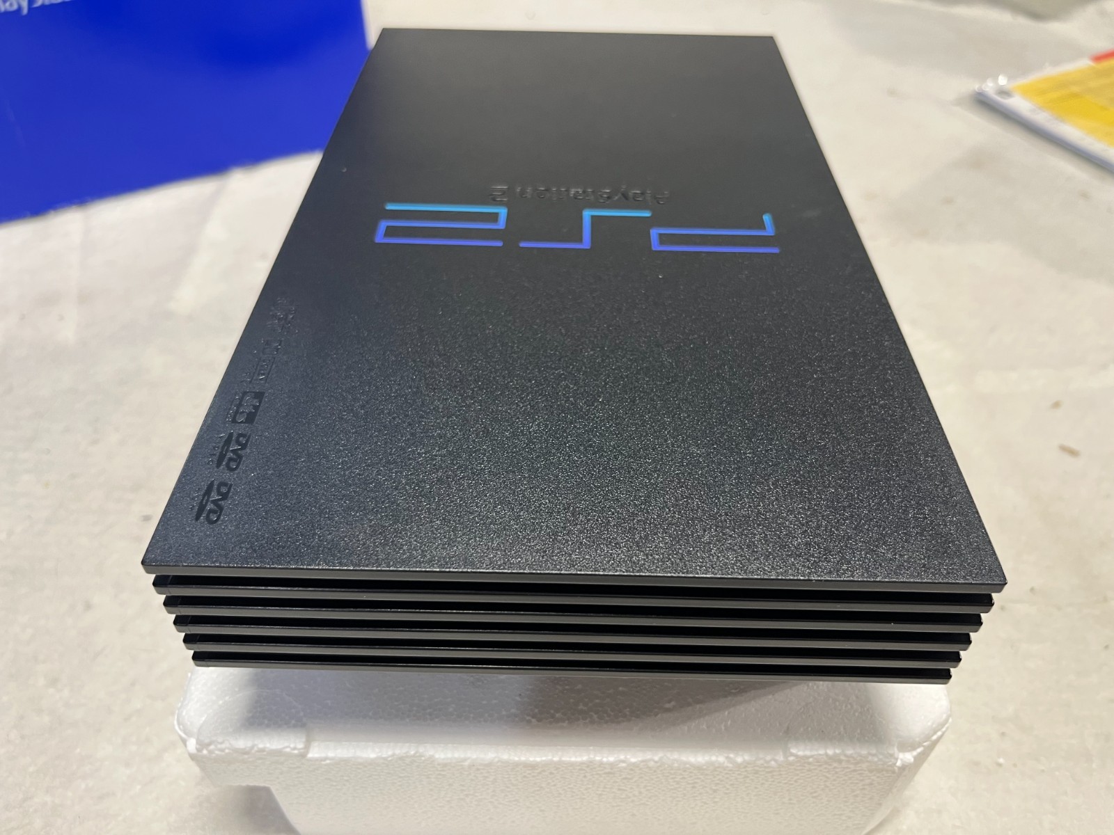 Barely Used Sony Playstation 2 PS2 Console System 39001 Complete in Original BOX