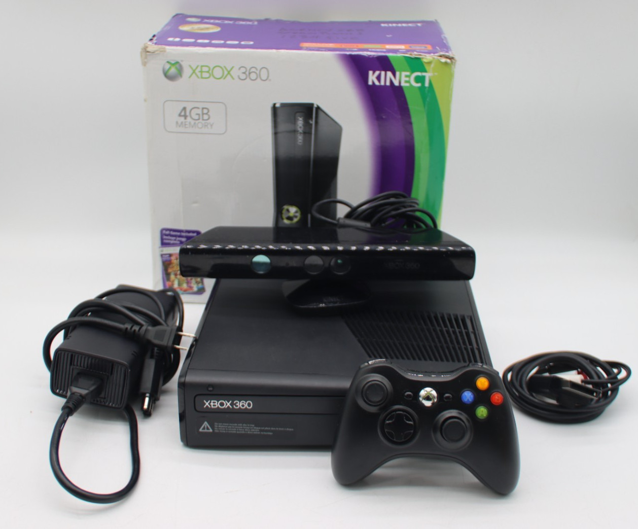 Microsoft Xbox 360 S Slim 4GB Console 1439 & Kinect Bundle