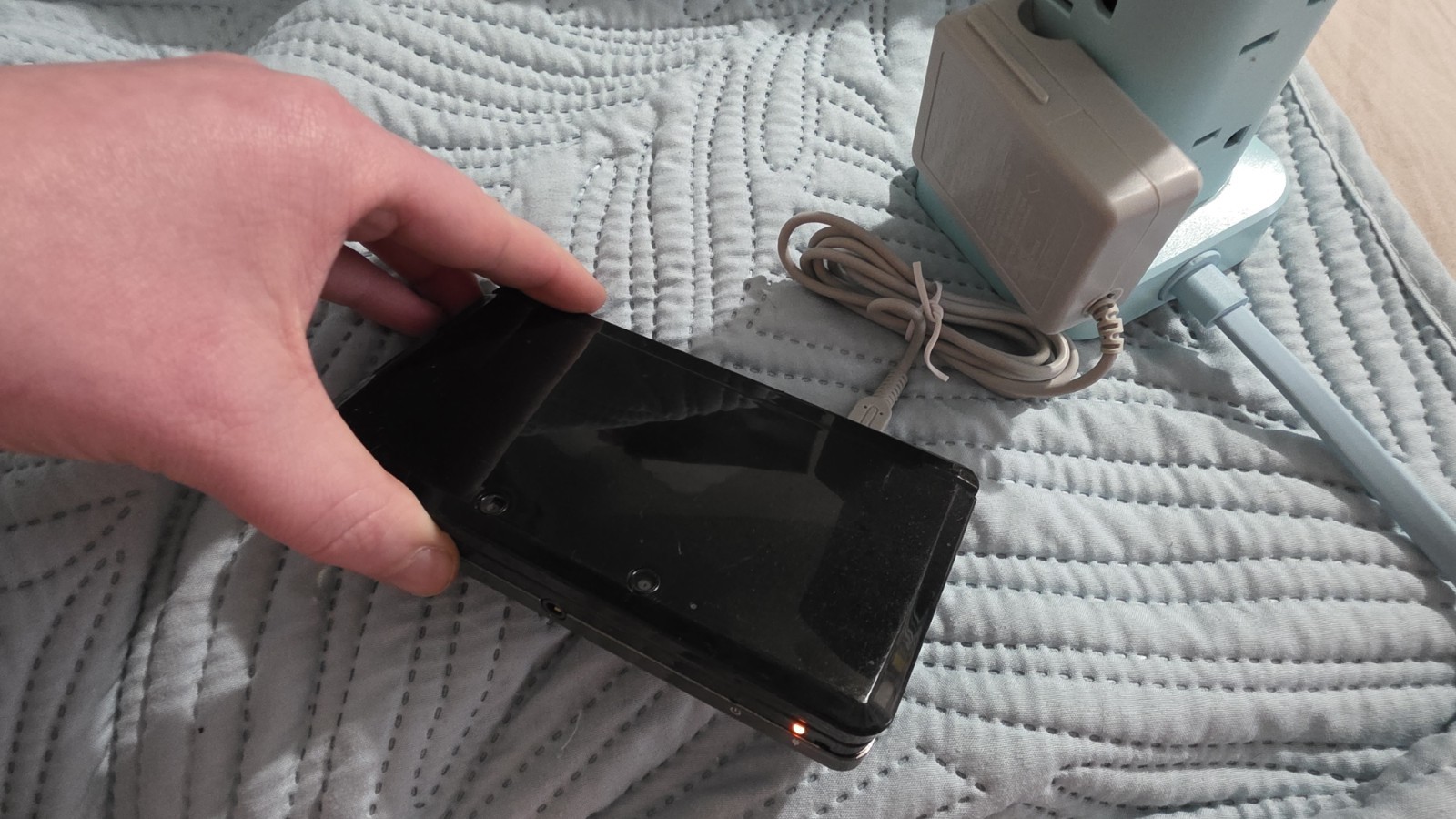 Nintendo 3DS 2GB Handheld System – Cosmo Black