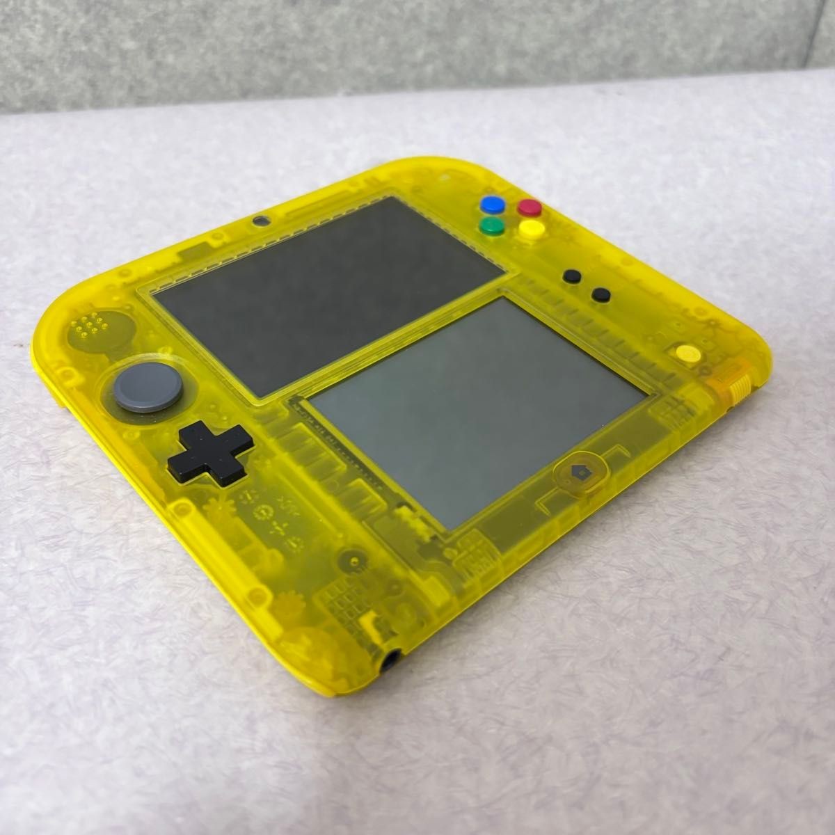 Nintendo 2DS Pokemon Pikachu Yellow Console Stylus mint