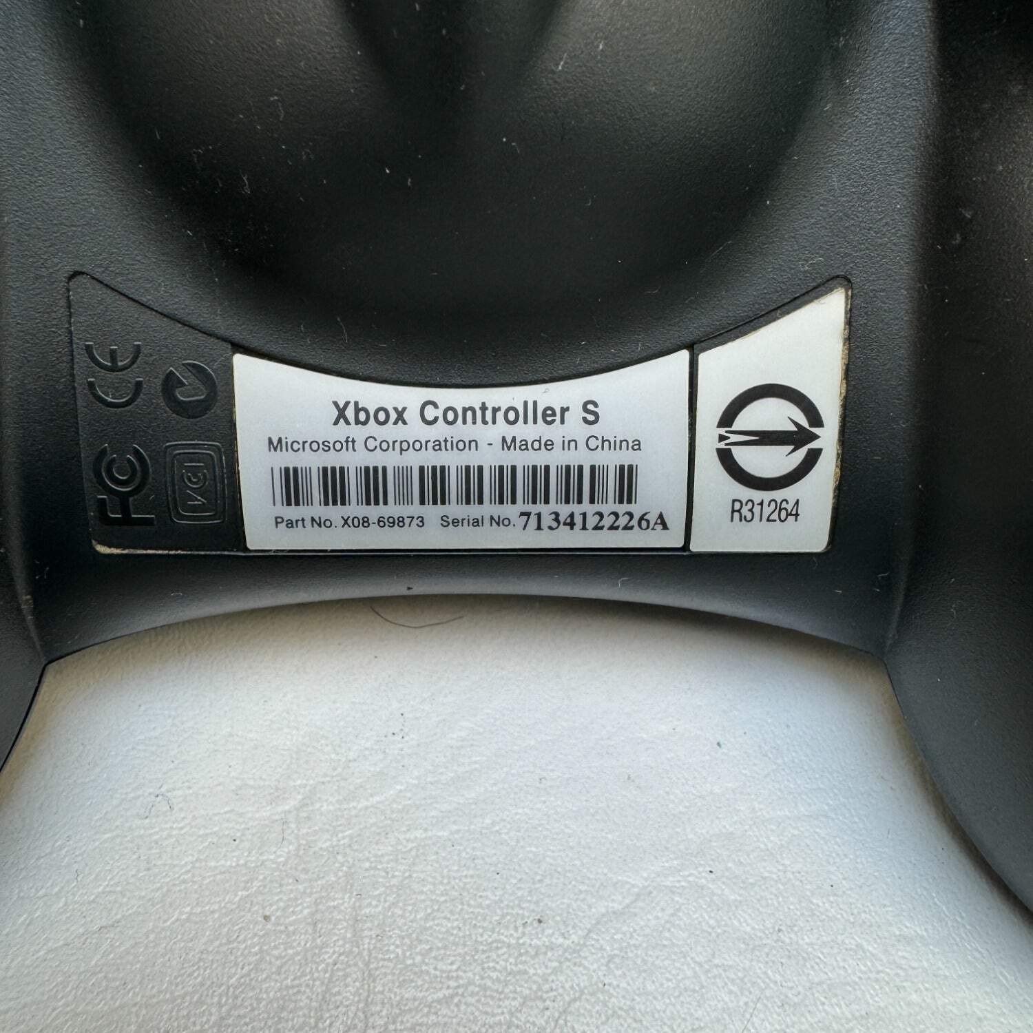 Microsoft Original Xbox 8GB Console Gaming System Black 97262