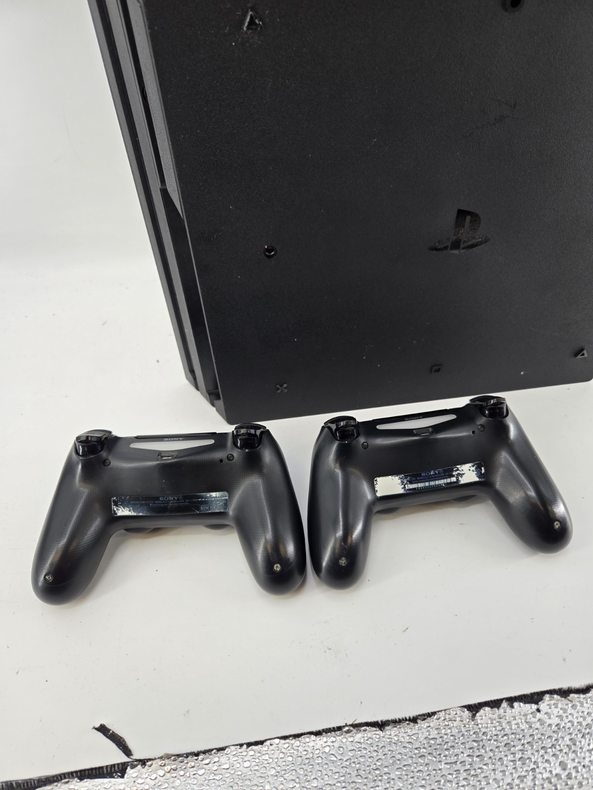 Sony PlayStation 4 Pro CUH-7215B 1TB PS4 Pro Black Console w/ 2 Controllers