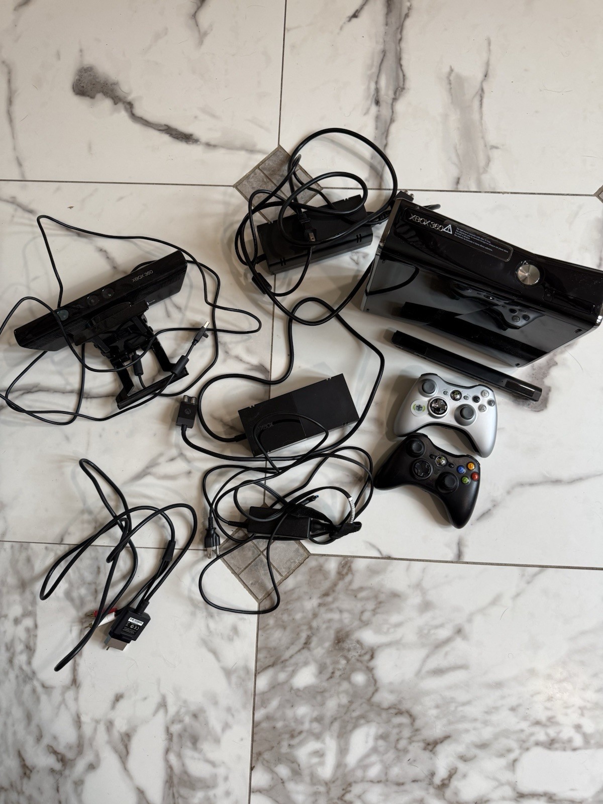 Xbox 360 Kinect Console and Game Bundle
