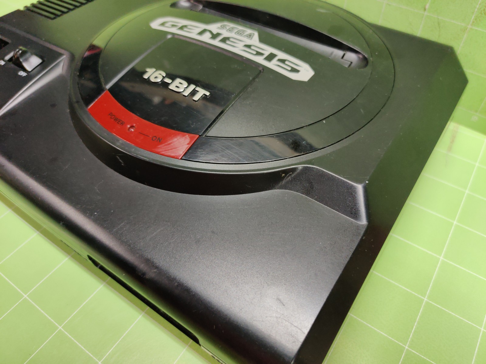 Sega Genesis Console 16-Bit -TESTED-WORKING-