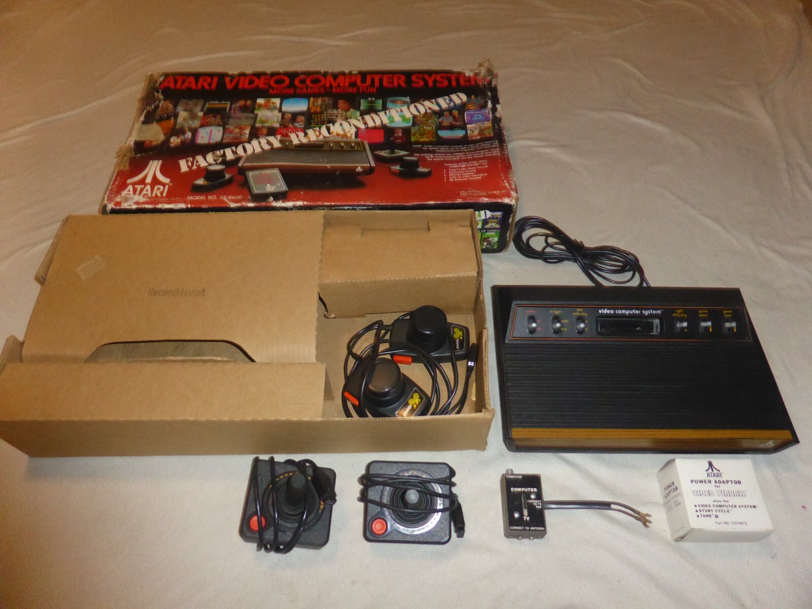 ATARI 2600 VIDEO COMPUTER SYSTEM FACTORY RECONDITIONED CX-2600 W BOX TAIWAN