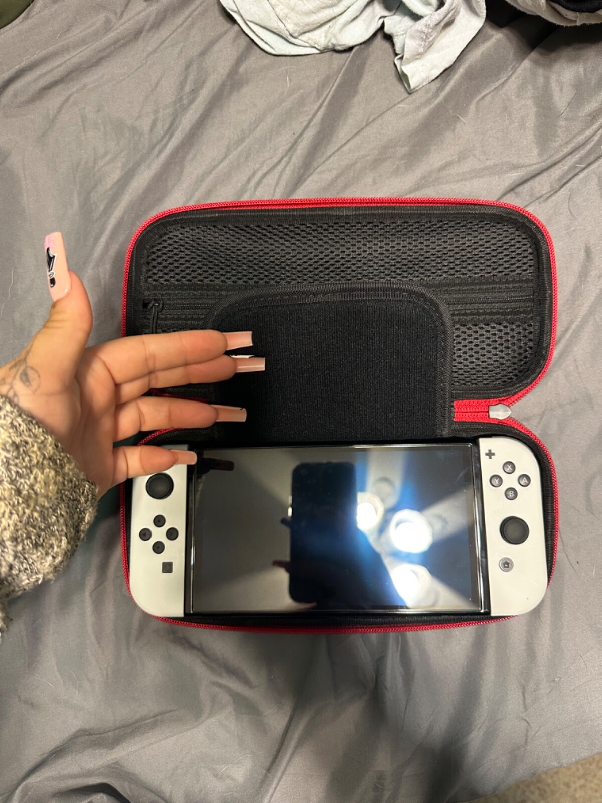 Nintendo Switch OLED Model – 64GB/White (HEGSKAAAA)