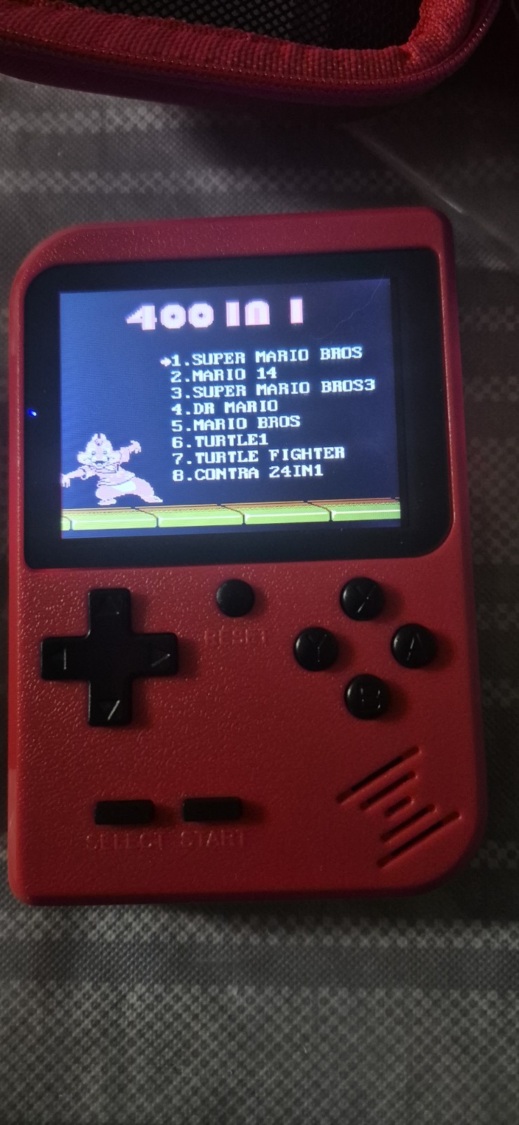 400 in 1 Red Handheld Game Console Built-in Games Carrying Case Composite RCA