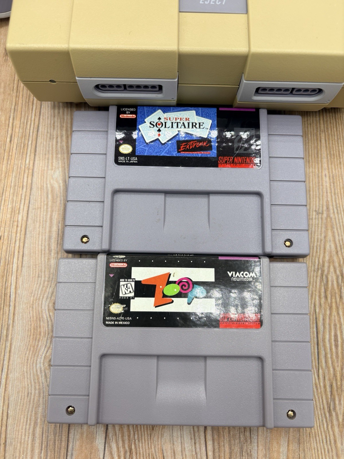 Original Super Nintendo (SNES) Console Bundle+ 2 Controllers + Cables 2 Games
