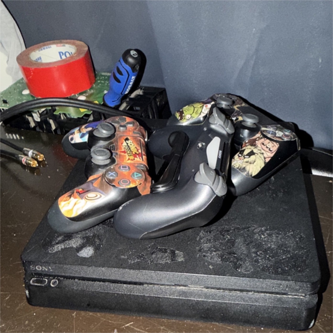 Sony PlayStation 4 CUH-2115B Black Console with 3 Controllers