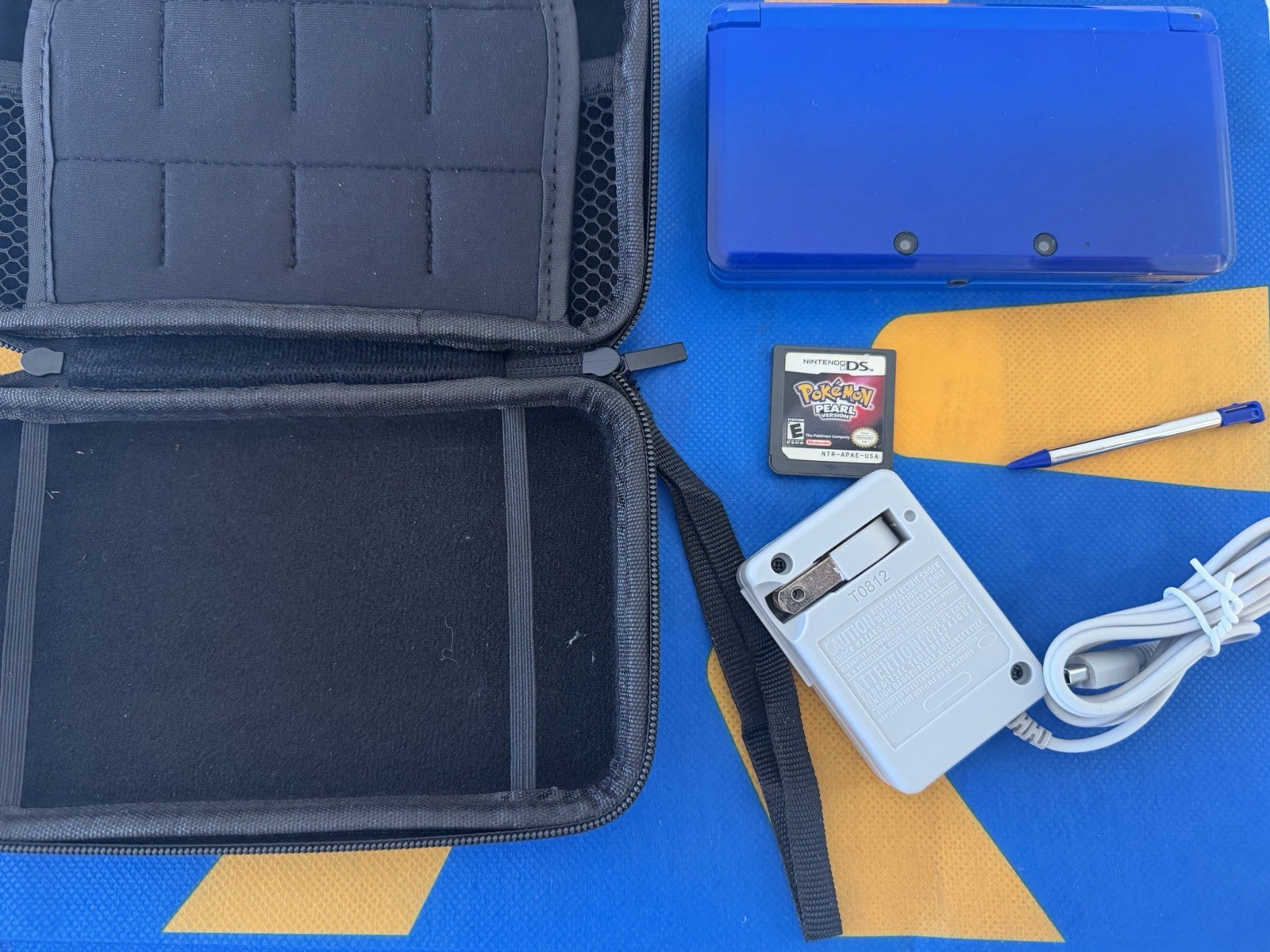 Nintendo 3DS CTR-001(JPN)Blue w/ Case, Stylus, Charger & Pokémon Pearl Bundle