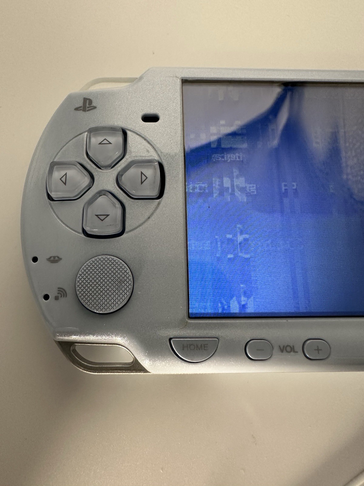 Sony PSP 2000 (Baby Blue) Has Haunted Screen!! No battery, No Charger included