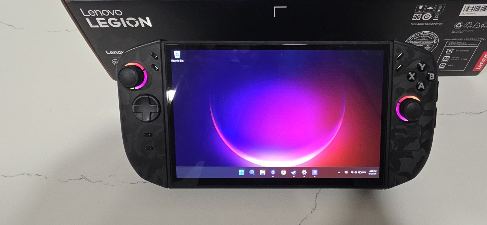 Legion Go 2 with Z2 Extreme, 32 GB RAM, 1TB HD, OLED (In Hand)