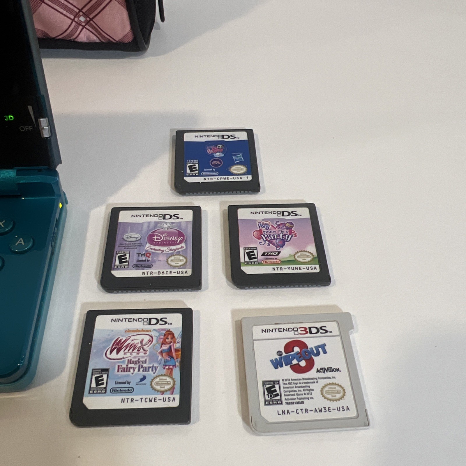 Nintendo 3DS Aqua Blue Bundle Super Princess Peach Winx 6 Games OEM Charger