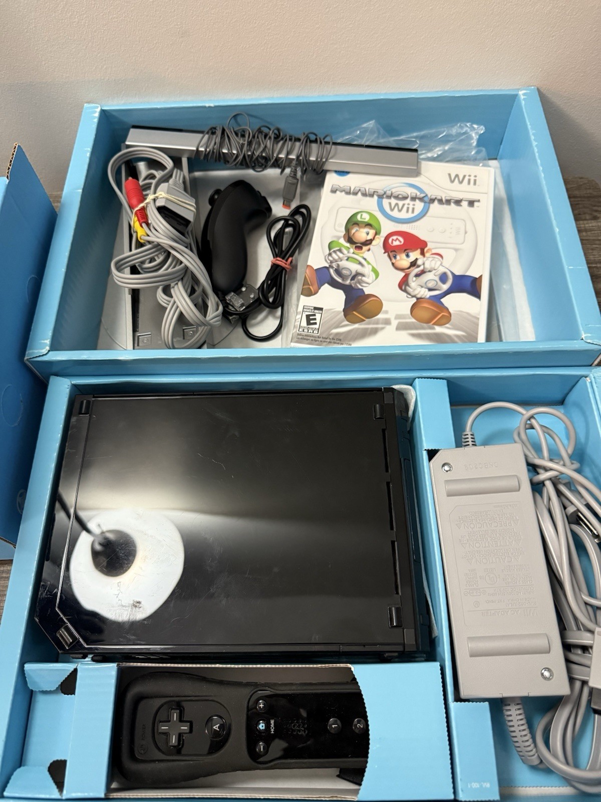 🔥Nintendo Wii Mario Kart Bundle| Tested & Working ! Complete In Box! See Pics🔥