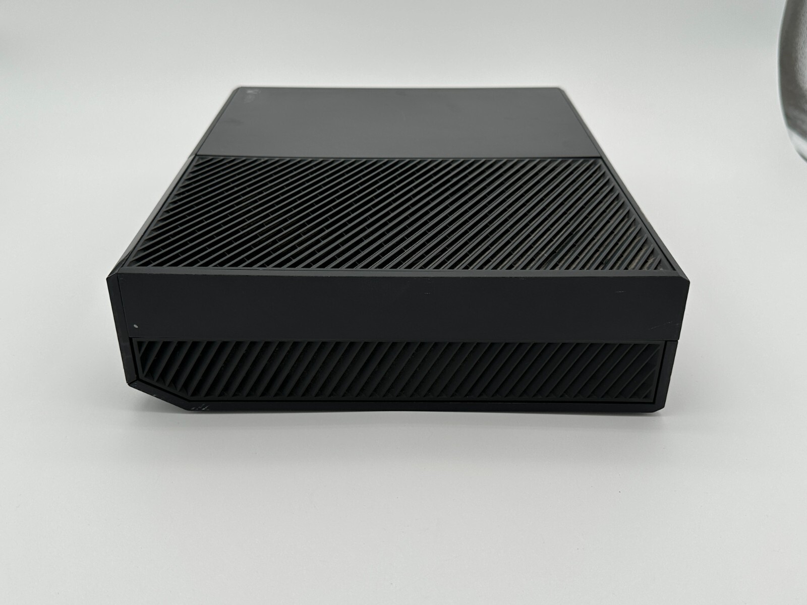 100% Tested Microsoft Xbox One – Original 1540 500GB Black Home Console Only