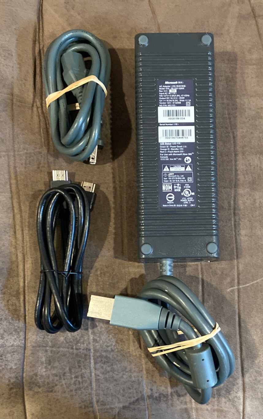 Official Microsoft Xbox 360 60GB Console & Wires! ~ Works Great! Fast Shipping!